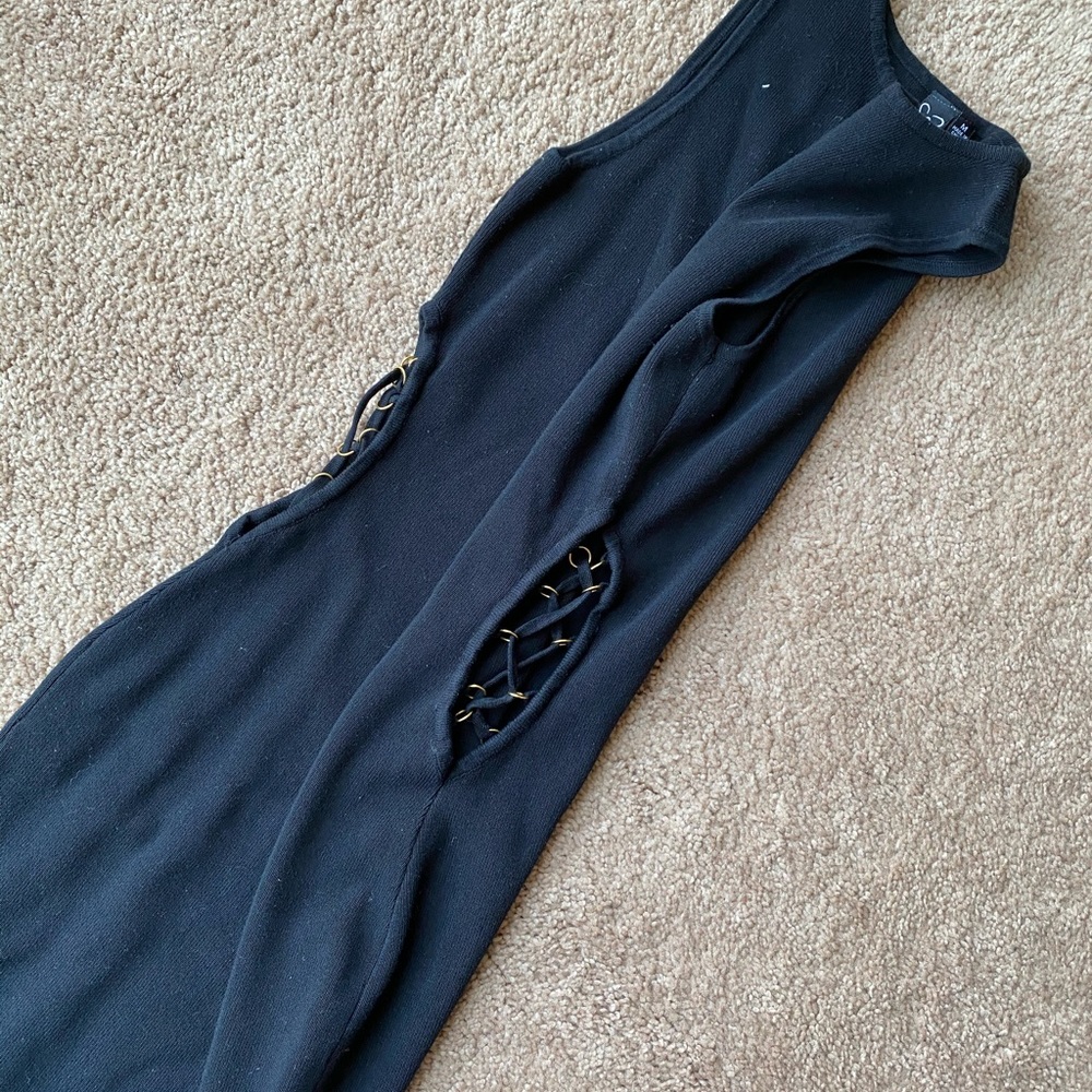 Long Dress - Picture 3 of 4